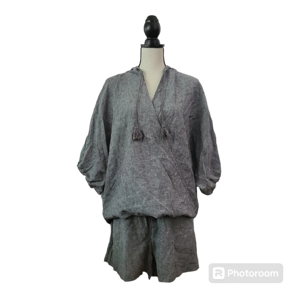 NY&Company‎ hooded top and short set